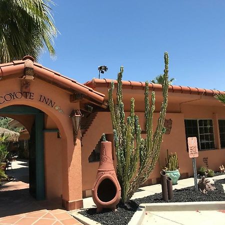 פאלם ספרינגס Coyote Inn מראה חיצוני תמונה