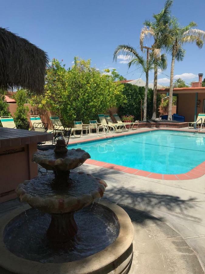 פאלם ספרינגס Coyote Inn מראה חיצוני תמונה